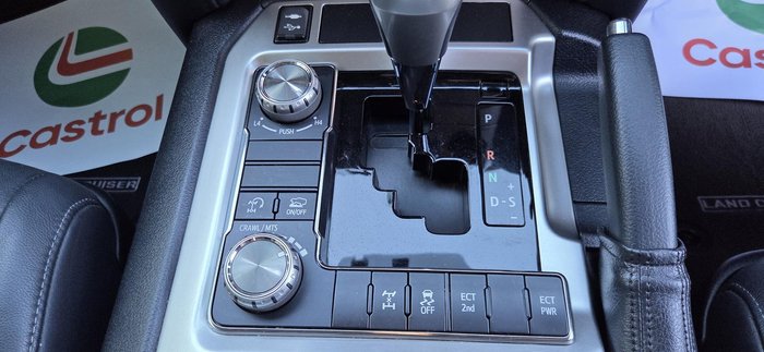 2019 Toyota Landcruiser VX
