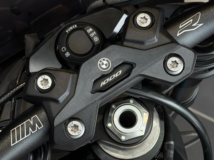 2025 BMW M 1000 R M 1000 White