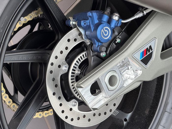 2025 BMW M 1000 R M 1000 White