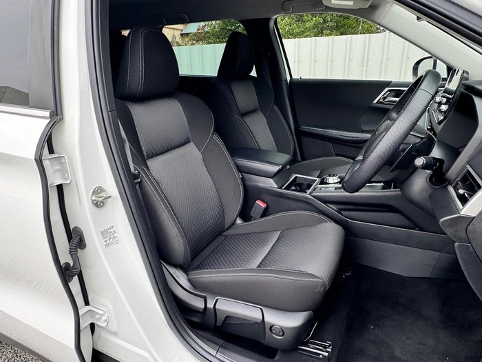 2022 Mitsubishi Outlander LS