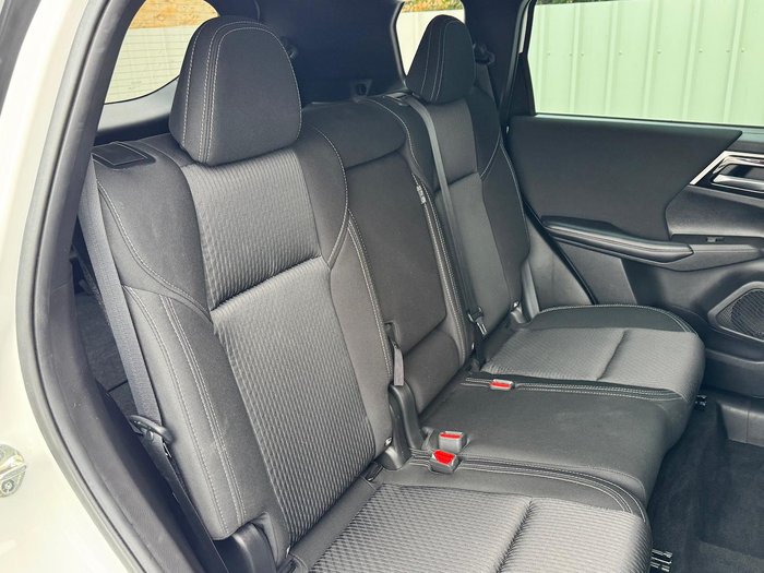 2022 Mitsubishi Outlander LS