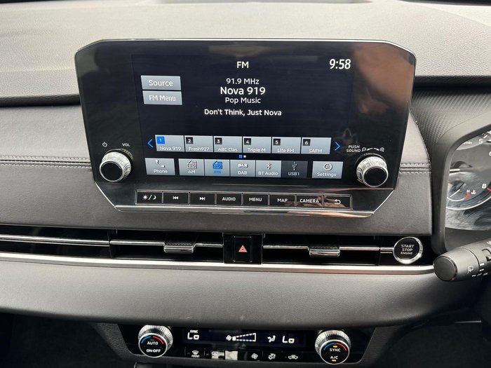2022 Mitsubishi Outlander LS
