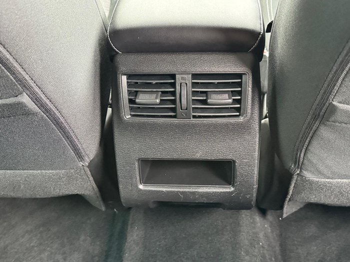 2022 Mitsubishi Outlander LS