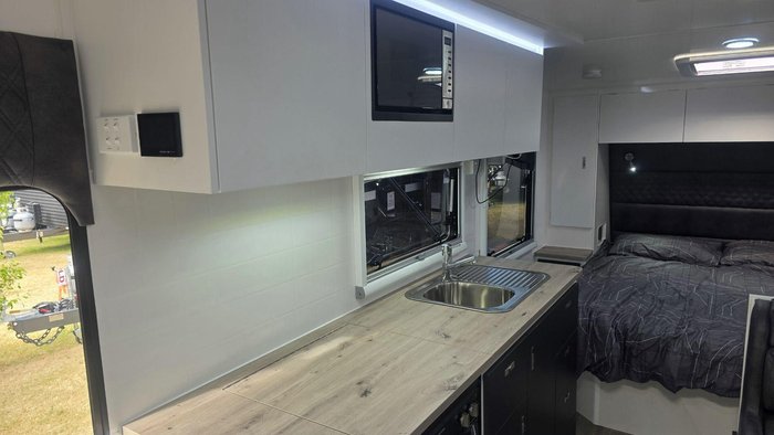 2026 Essential Caravans A Class 196R 19'6