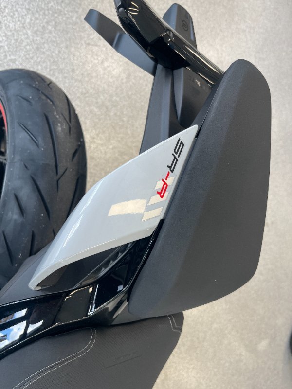 2025 CFMOTO 2025 CF Moto 675CC 675SR-R ABS Aerolite Grey