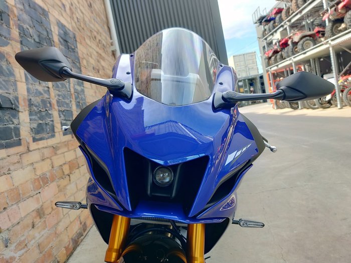 2025 YAMAHA YZF-R7 LAMS ROAD BLUE