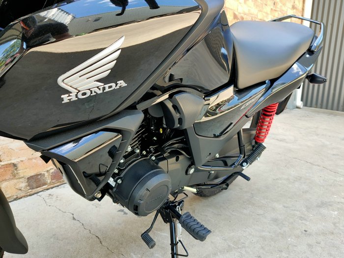 2025 HONDA CB125F (CBF125) ROAD BLACK
