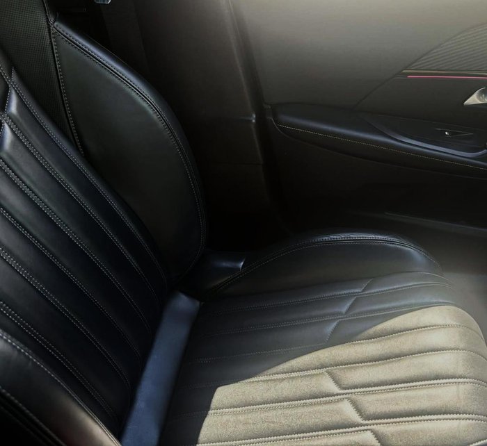 2022 Peugeot 2008 GT Sport