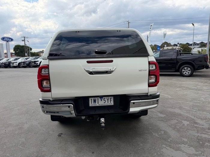 2022 Toyota Hilux SR5