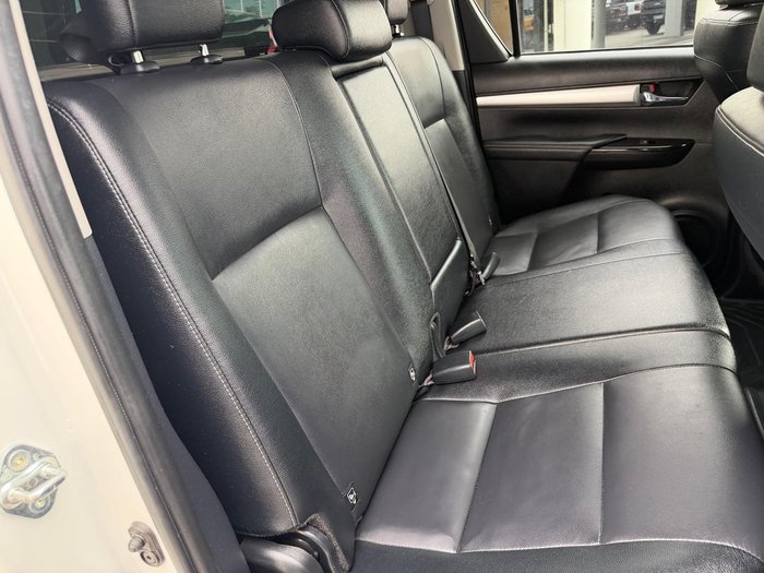 2022 Toyota Hilux SR5