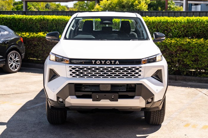 2026 Toyota Hilux SR 48V GUN227R 4X4 Dual Range Glacier White