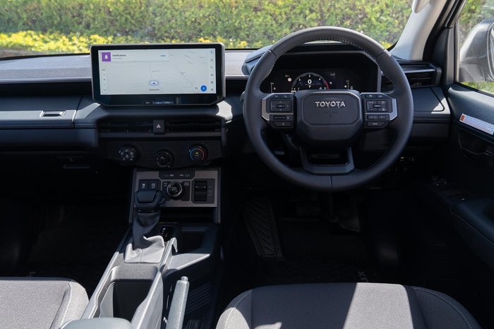 2026 Toyota Hilux SR 48V GUN227R 4X4 Dual Range Glacier White