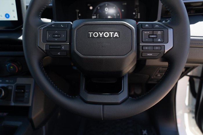 2026 Toyota Hilux SR 48V GUN227R 4X4 Dual Range Glacier White