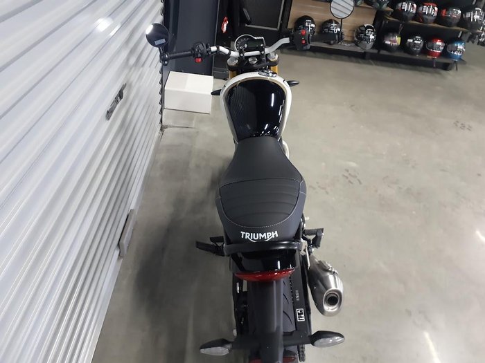 2026 Triumph Speed 400 Speed Four