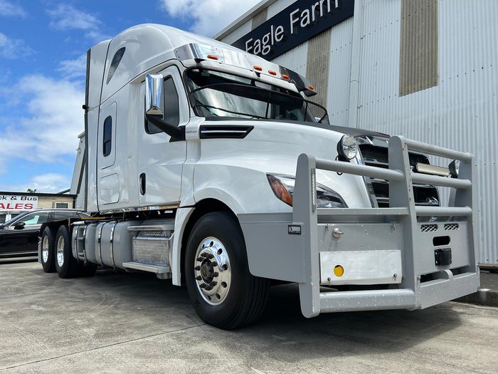 2021 Freightliner Cascadia 126 WHITE