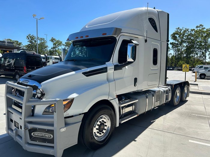 2021 Freightliner Cascadia 600 WHITE