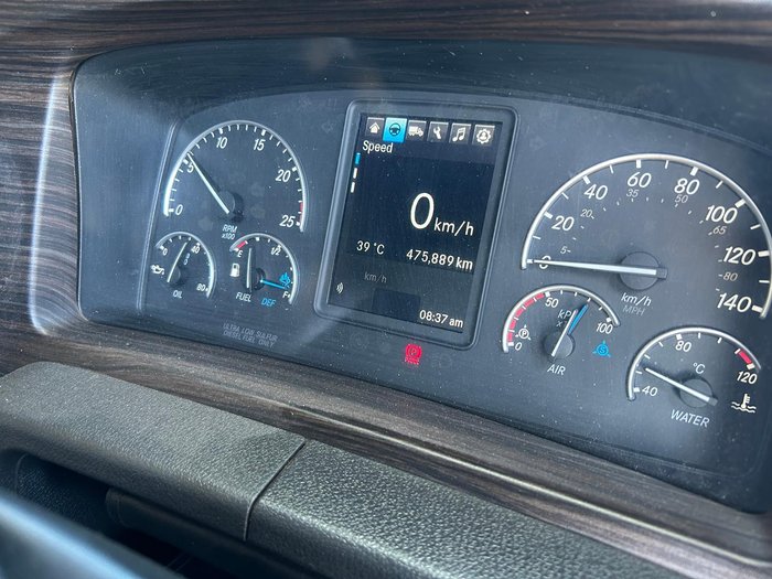 2021 Freightliner Cascadia 126 WHITE