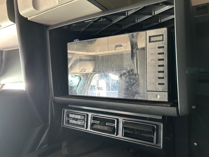 2021 Freightliner Cascadia 126 WHITE