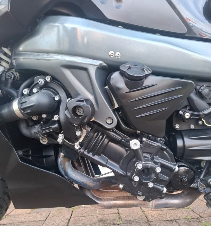 2016 BMW Motorrad K1300 R BLACK