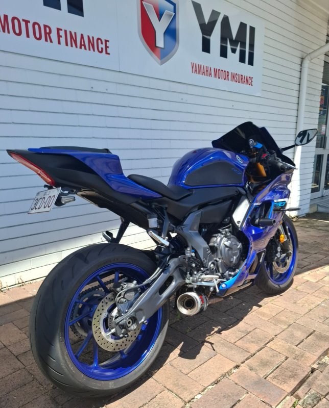2024 Yamaha YZF-R7LA BLUE