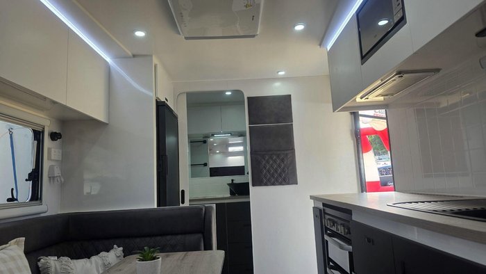 2026 Essential Caravans Outlander 186R-1 18'6