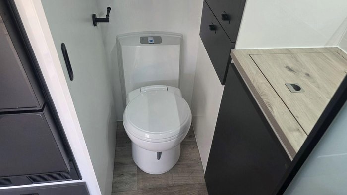 2026 Essential Caravans Outlander 186R-1 18'6