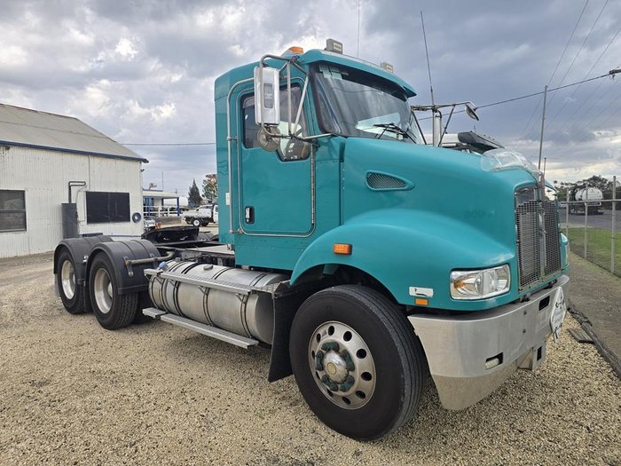 2015 Kenworth T300 Series T359A