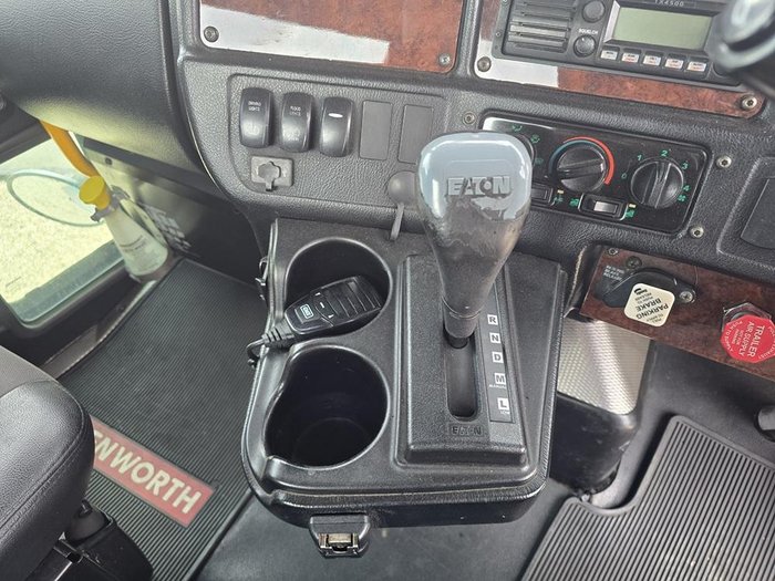 2015 Kenworth T300 Series T359A
