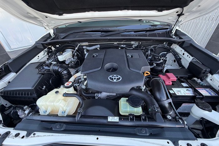 2020 Toyota Hilux SR