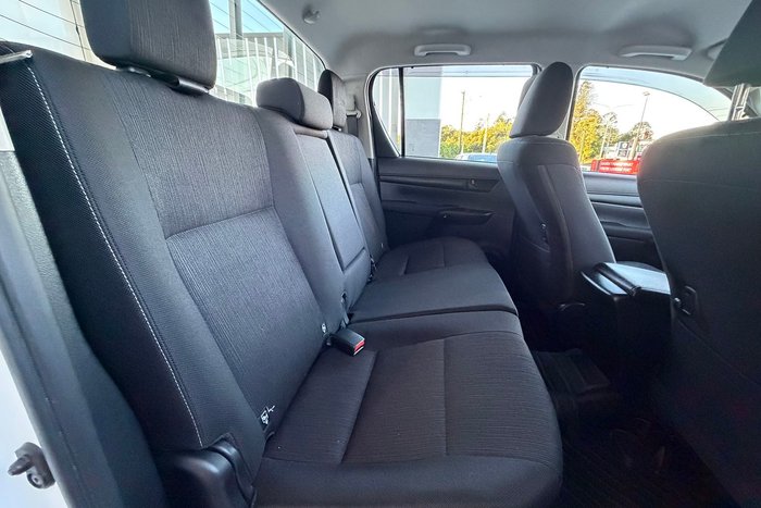 2020 Toyota Hilux SR