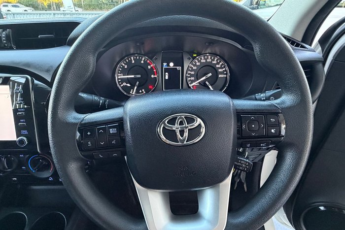 2020 Toyota Hilux SR