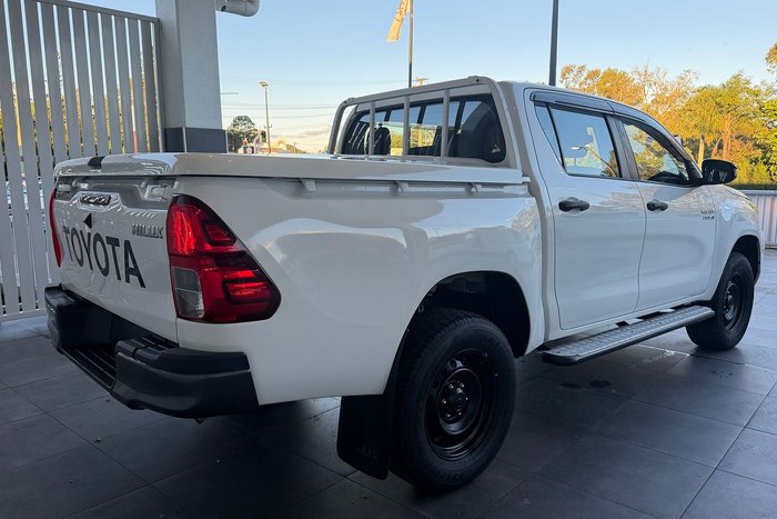 2020 Toyota Hilux SR