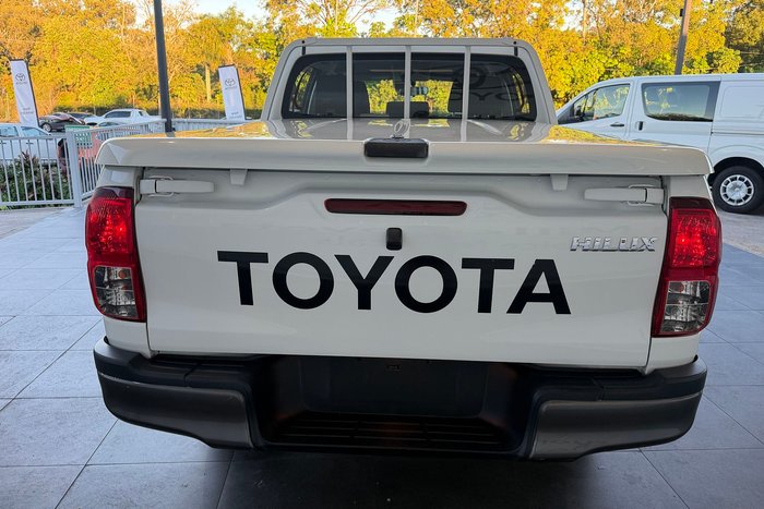 2020 Toyota Hilux SR