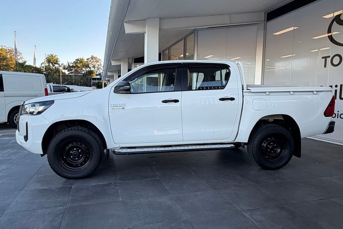 2020 Toyota Hilux SR