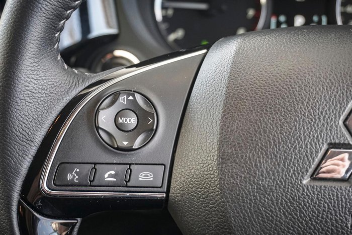 2021 Mitsubishi Outlander LS