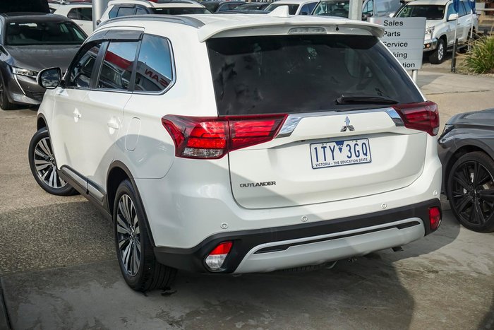 2021 Mitsubishi Outlander LS