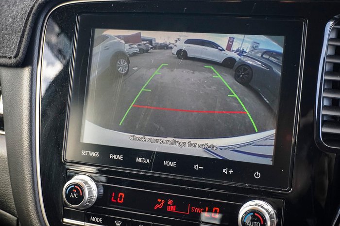 2021 Mitsubishi Outlander LS