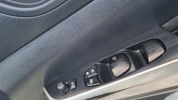 2018 Nissan Navara ST-X