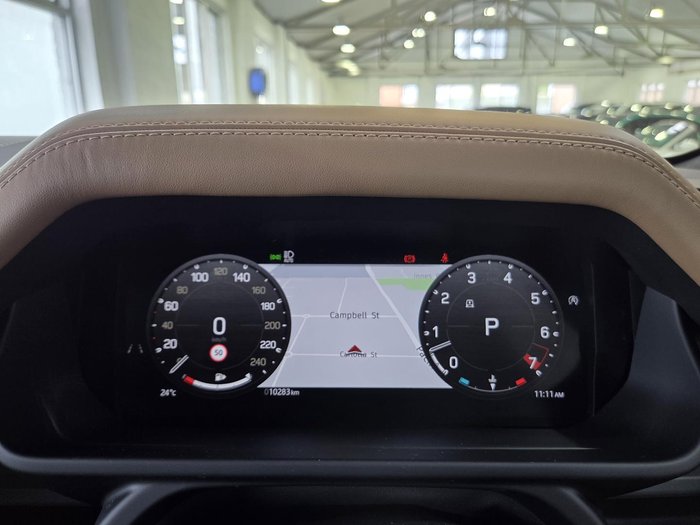 2025 Land Rover Defender 110 P525 V8