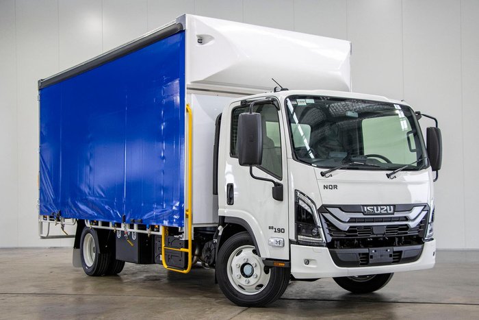 2025 Isuzu Nqr 88-190 Am