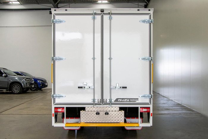 2026 Isuzu N Series NNR 45-150 DT D34 Vanpack