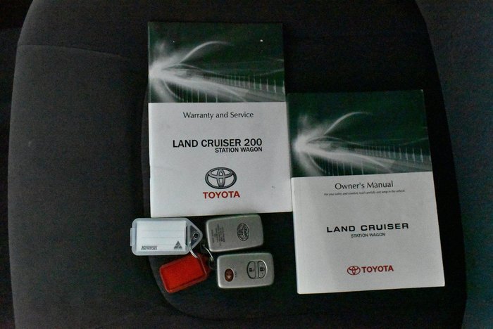 2012 Toyota Landcruiser GXL