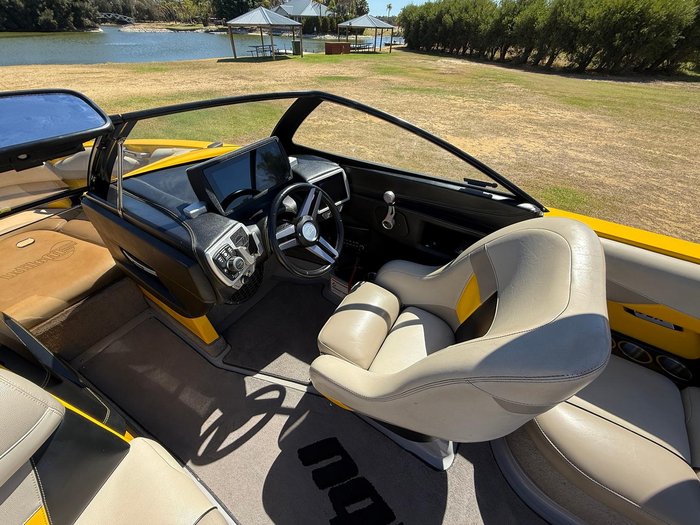 2015 Malibu Wakesetter 22 VLX