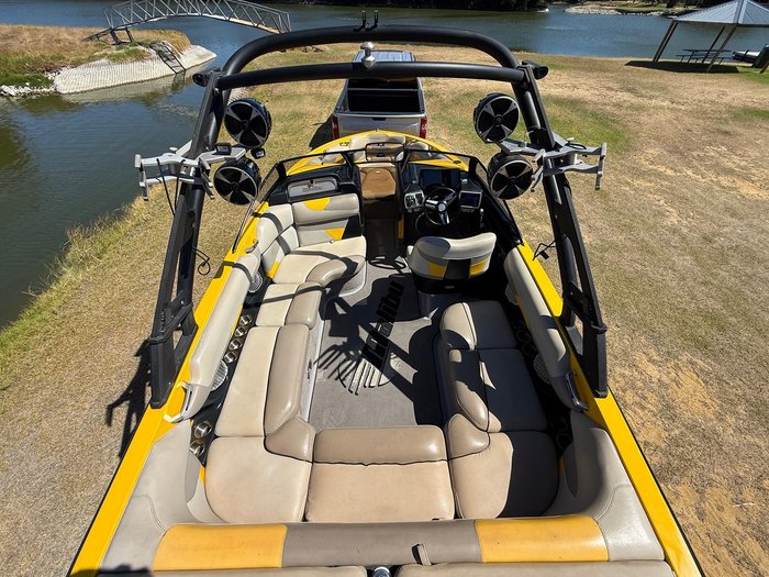 2015 Malibu Wakesetter 22 VLX