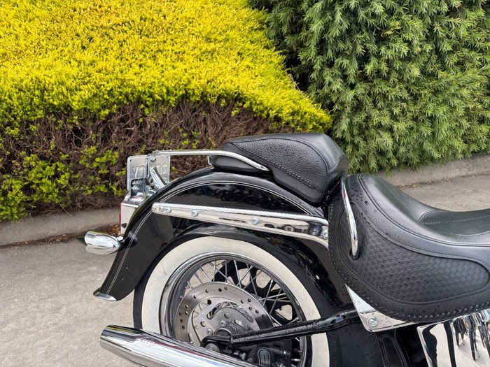 2017 HARLEY-DAVIDSON FLSTN SOFTAIL DELUXE Black