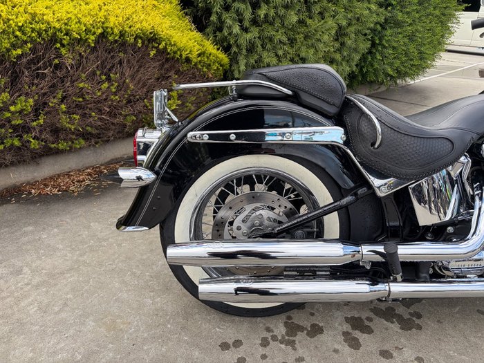 2017 HARLEY-DAVIDSON FLSTN SOFTAIL DELUXE Black