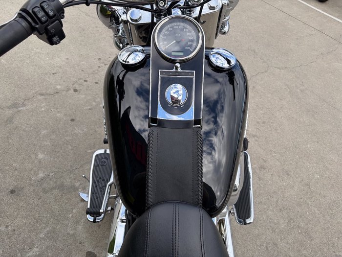 2017 HARLEY-DAVIDSON FLSTN SOFTAIL DELUXE Black