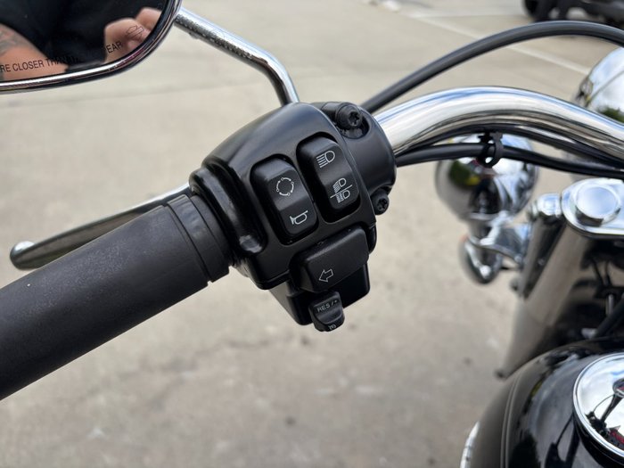 2017 HARLEY-DAVIDSON FLSTN SOFTAIL DELUXE Black