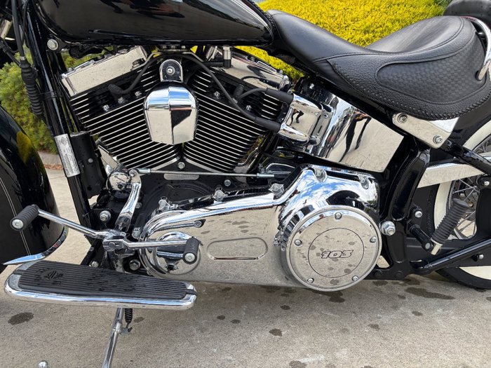 2017 HARLEY-DAVIDSON FLSTN SOFTAIL DELUXE Black