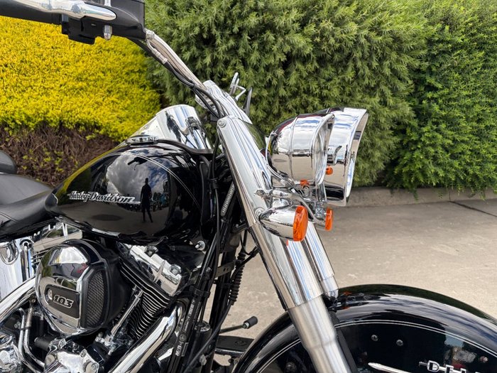 2017 HARLEY-DAVIDSON FLSTN SOFTAIL DELUXE Black